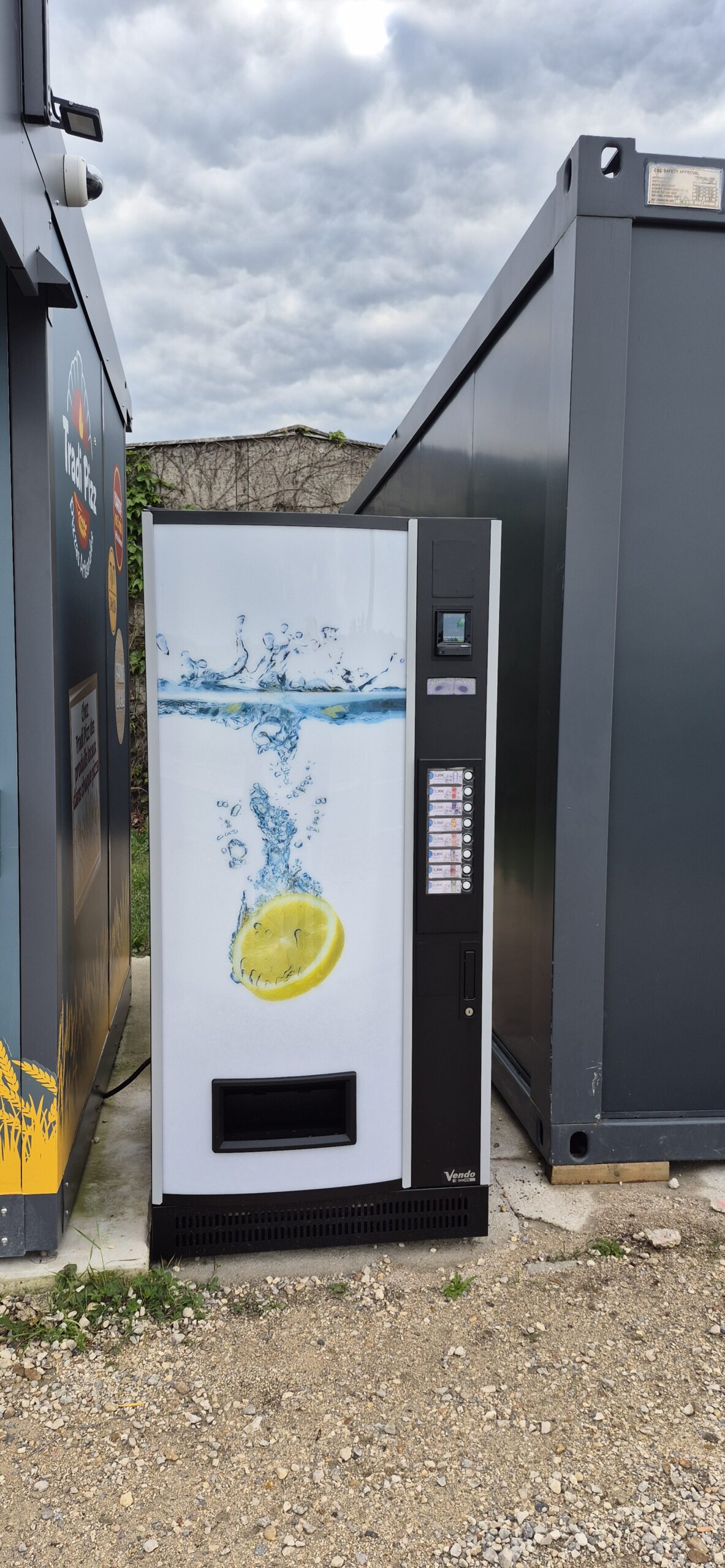 NOUVEAUTÉ : Distributeur de boissons🥤